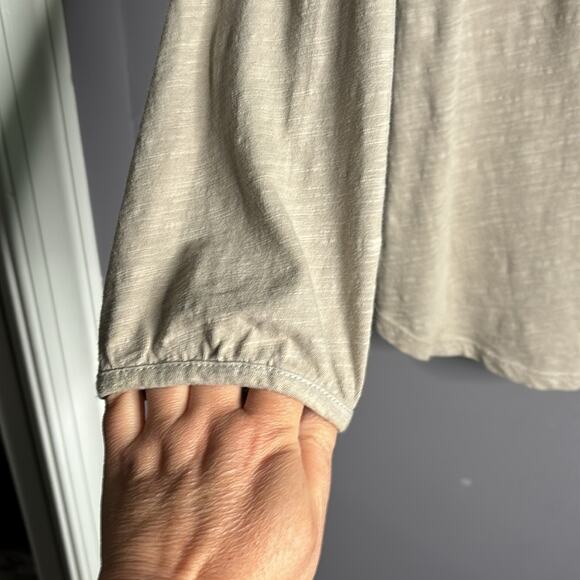 Lucky Brand Gray Top With Embroidered and Button Detail Size Small Petite - Picture 5 of 7
